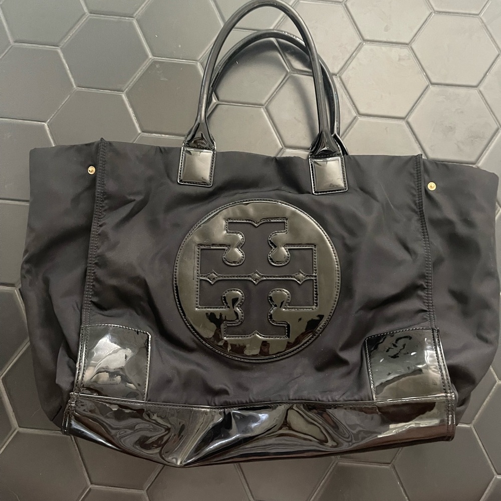 EUC Tory Burch Elle Large 👜!!!